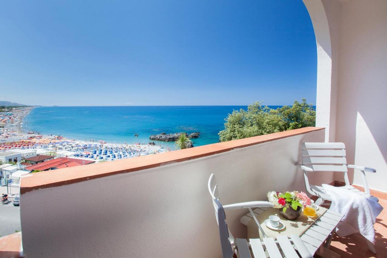Grand Hotel De Rose Scalea Exterior foto