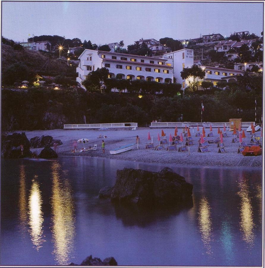Grand Hotel De Rose Scalea Exterior foto