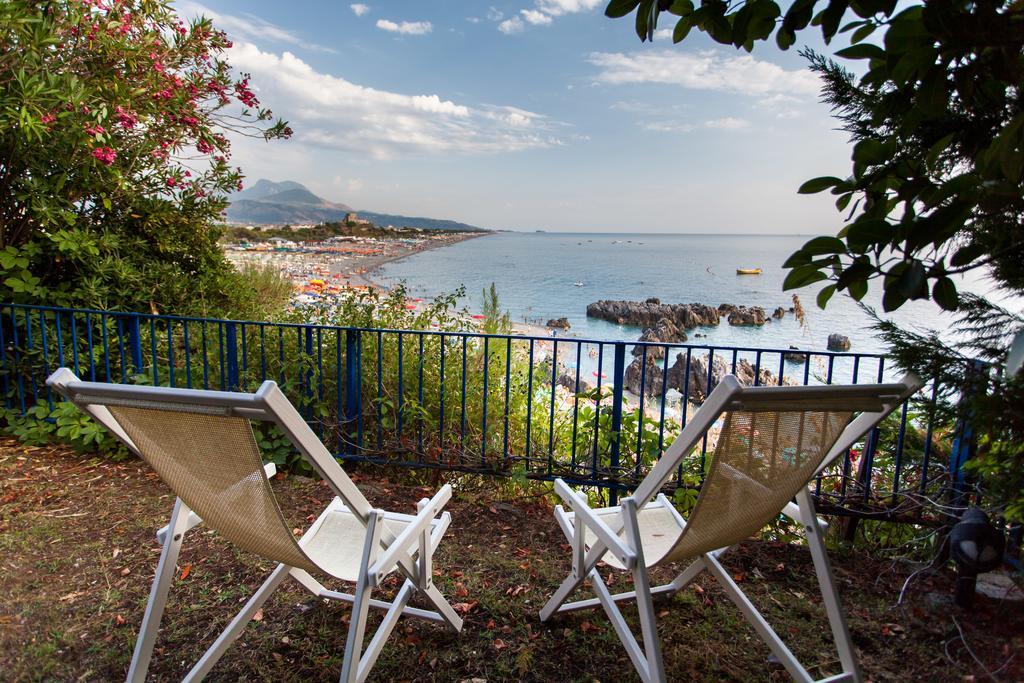 Grand Hotel De Rose Scalea Exterior foto